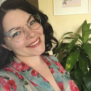 Meet your Posher, Kendra